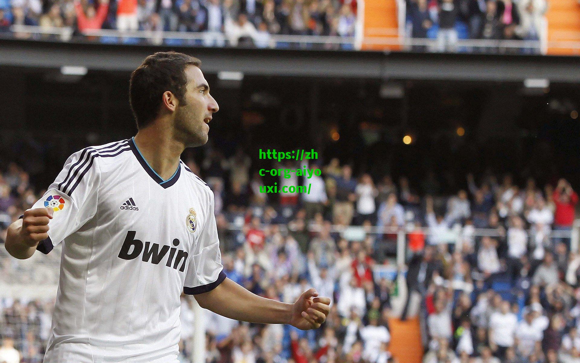 德甲豪门争抢桑德兰新星 小贝林厄姆未来成谜 黑猫坚拒放人